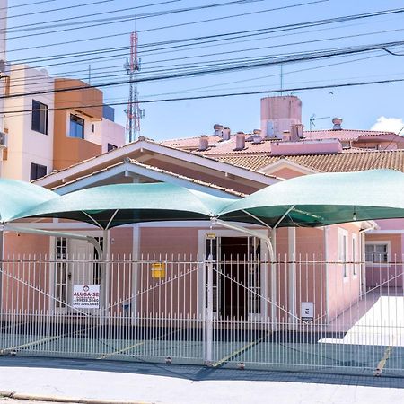 الشقق الفندقية Florianópolisفي  Residencial Rosa المظهر الخارجي الصورة